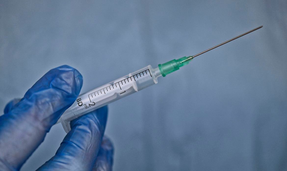 Brasil recebe hoje 1,02 milhão de vacinas do consórcio Covax-Facility
