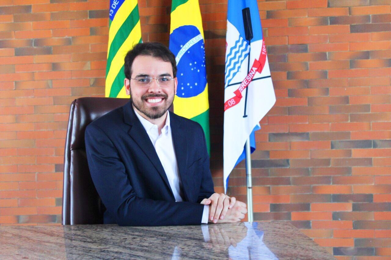 Auxílio emergencial para trabalhadores de bares e restaurante começa a ser pago na segunda-feira