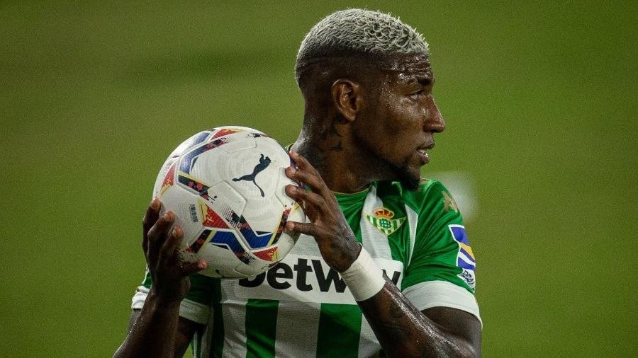 Tite convoca Emerson para o lugar de Dani Alves na seleção brasileira