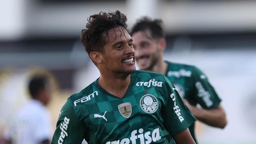 Palmeiras vence a Ponte Preta e avança no Paulistão