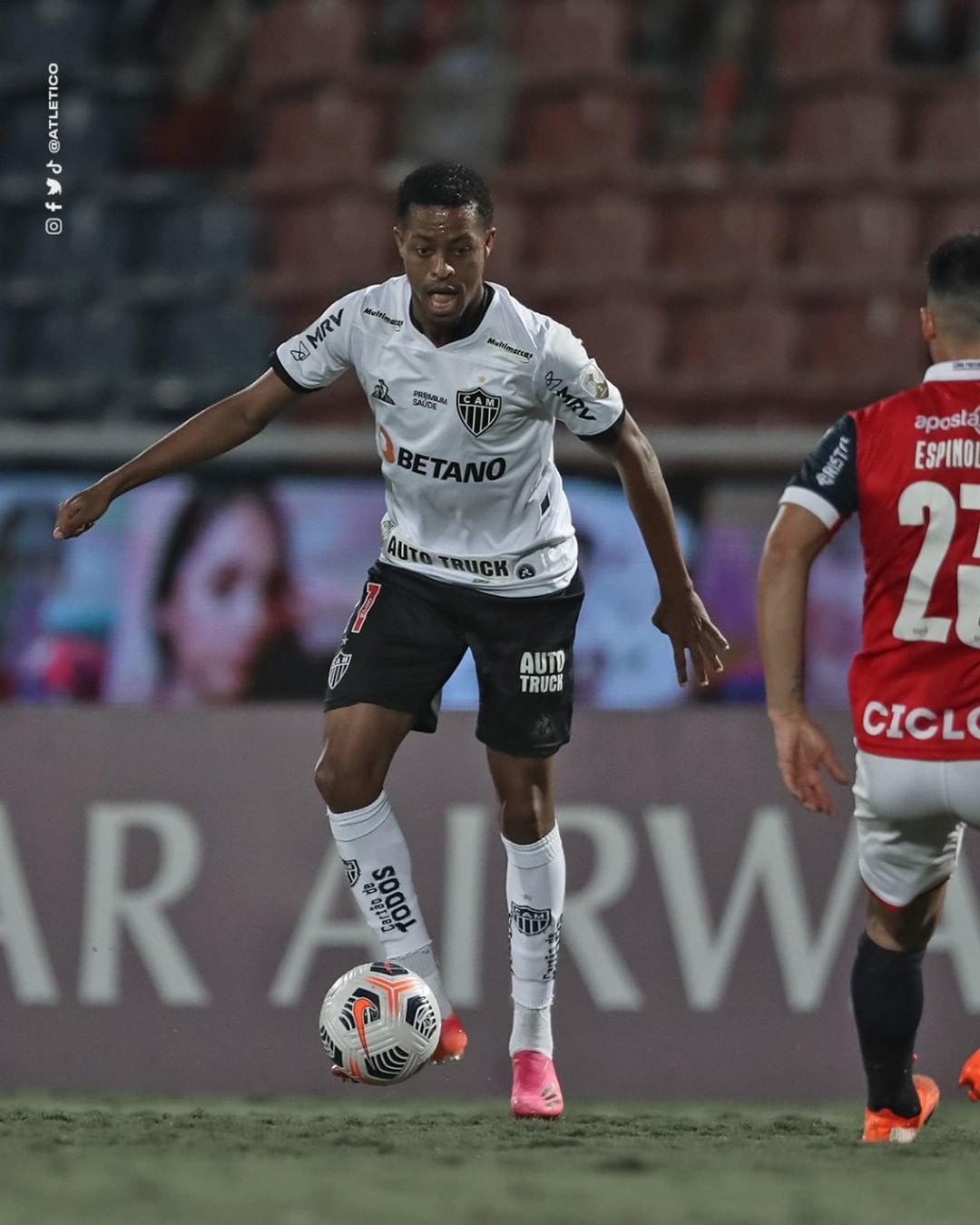 Atlético-MG vence o Cerro e avança na Libertadores