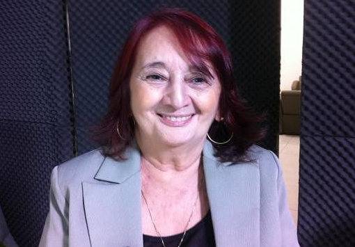Jornalista Lena Rios é intubada em Teresina