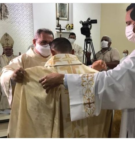Arquidiocese de Teresina celebra ordenação presbiteral do padre Elton Carlos