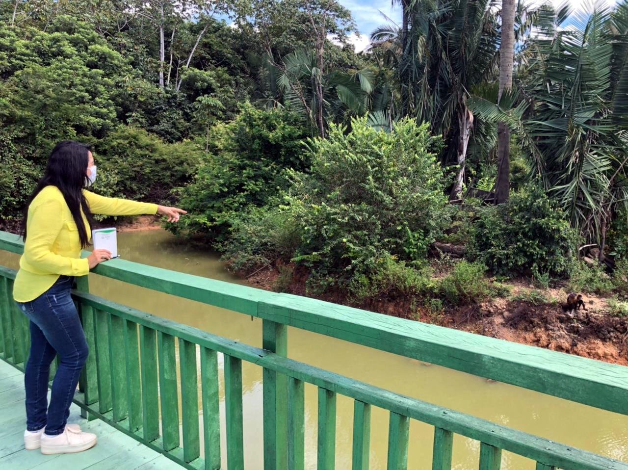 Teresa Britto visita o Zoobotânico e cobra reabertura do parque
