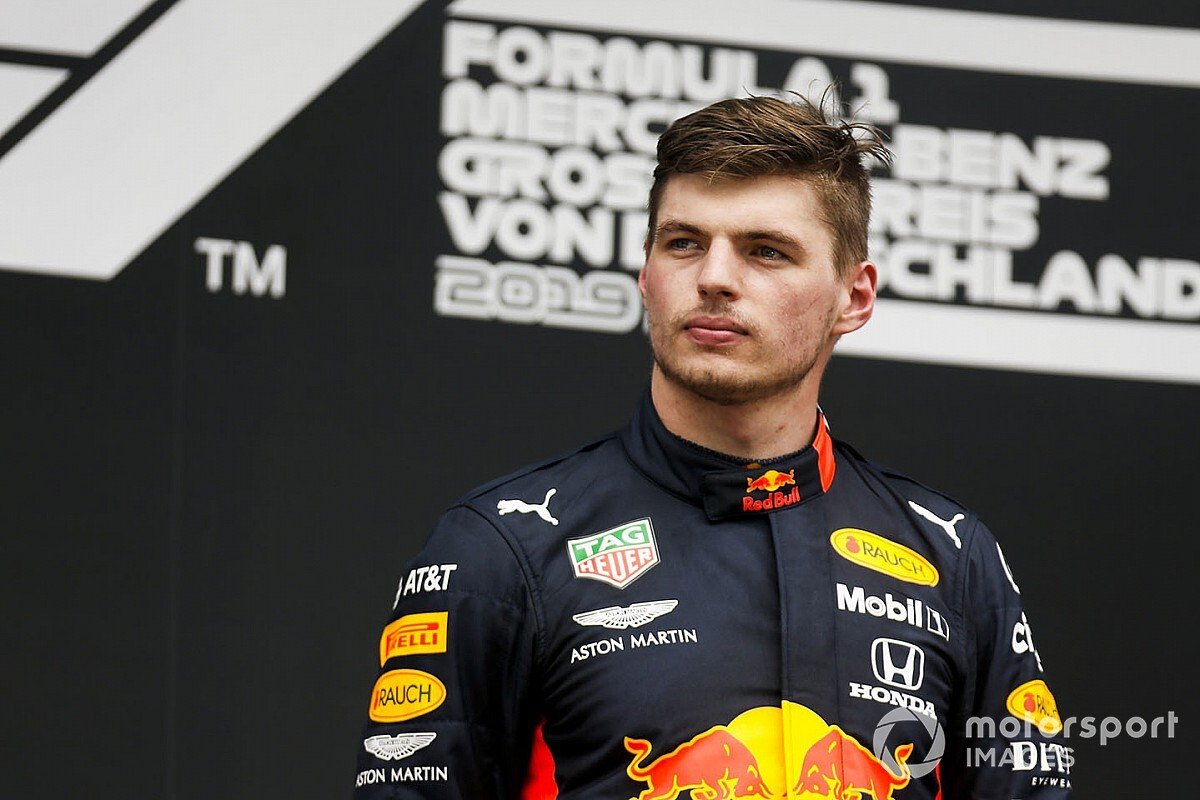 Verstappen passa Hamilton no fim e vence o GP da França