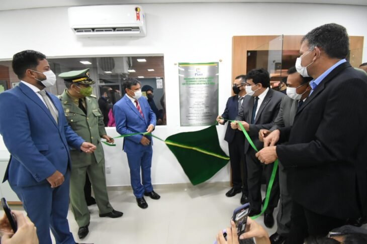 Governador inaugura Centro Integrado de Comando e Controle e celebra 186 anos da PM-PI