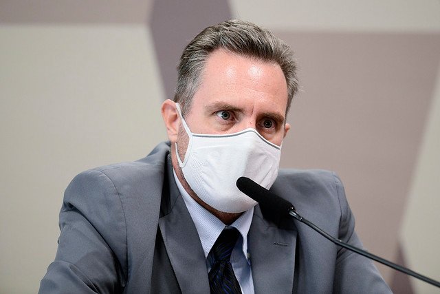 CPI ouve empresário que denunciou corrupção na compra de vacina; confira ao vivo
