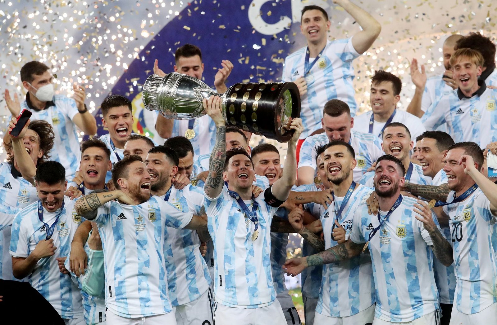 Argentina vence o Brasil no Maracanã e é campeã da Copa América