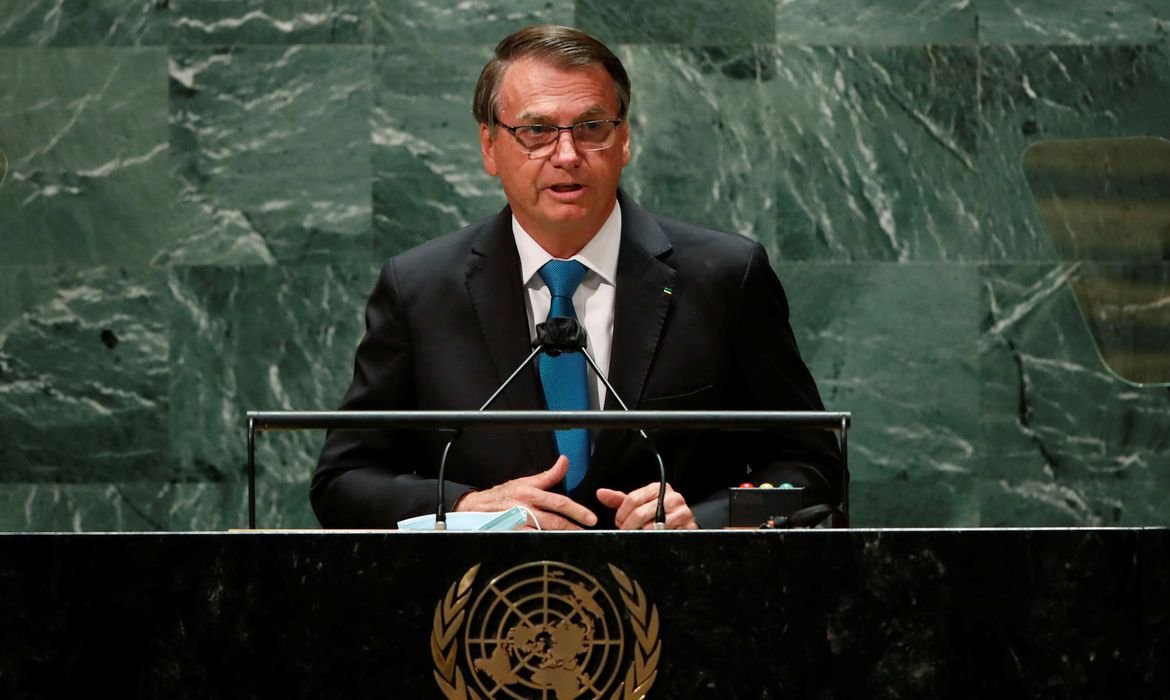 Em discurso na ONU, Bolsonaro garante vacinação total até novembro