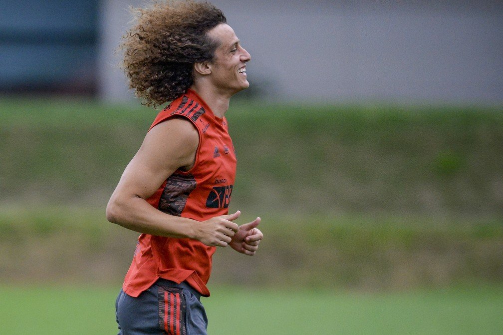David Luiz é relacionado e será titular contra o Barcelona de Guayaquil