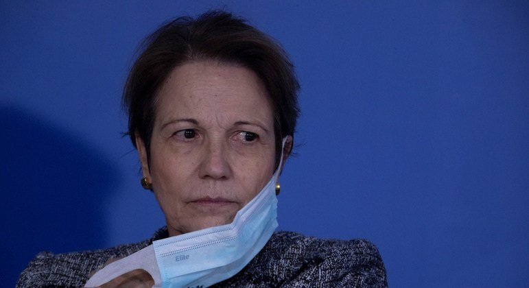 Eduardo Bolsonaro e a ministra Tereza Cristina testam positivo para Covid-19