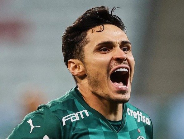 Palmeiras vence o Inter com gol de pênalti