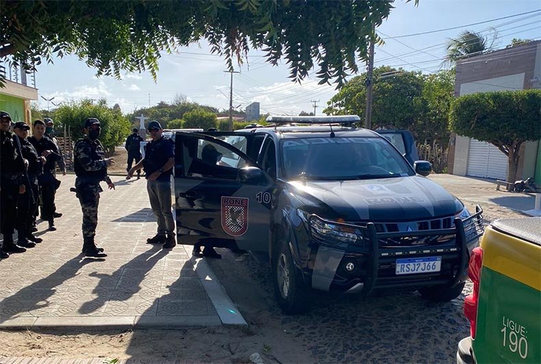 Governo envia reforço policial para Cajueiro da Praia