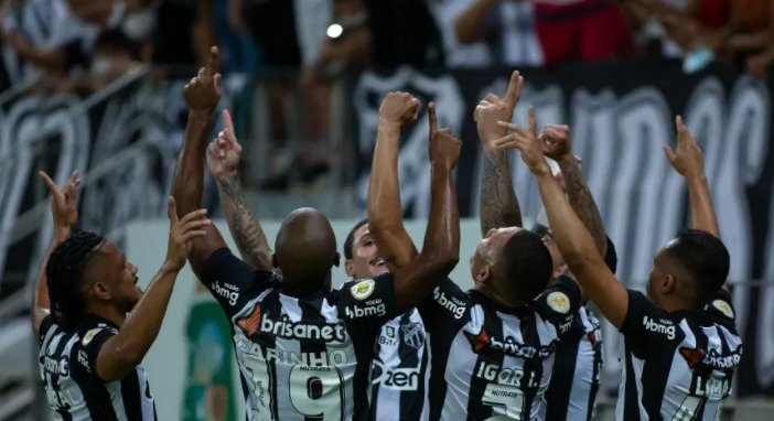 Ceará derrota o Corinthians no Castelão