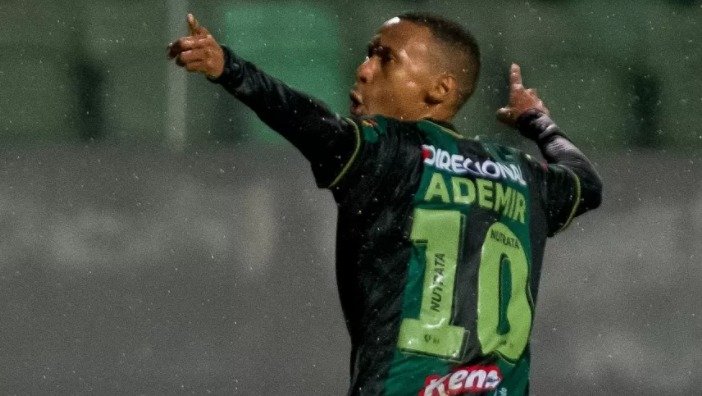 América-MG bate o São Paulo e vai à Libertadores