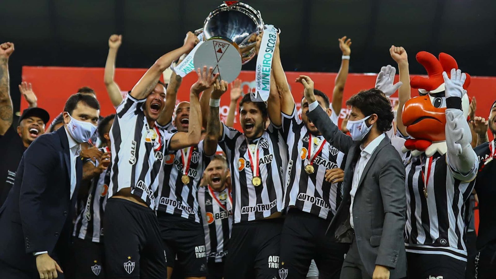 Atlético-MG aplica virada no Bahia e é campeão brasileiro
