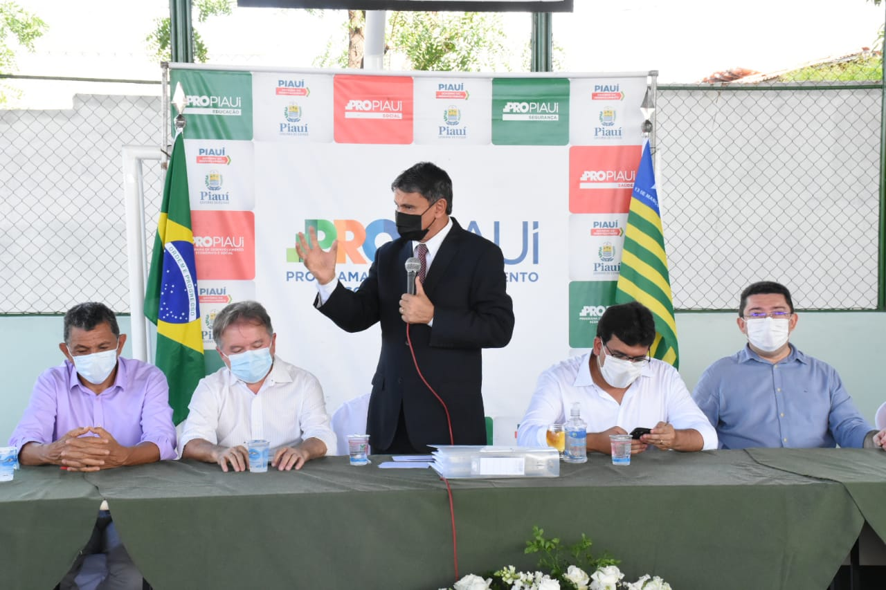 Pela primeira vez Bolsonaro assume que a vacina é fundamental, diz Wellington Dias
