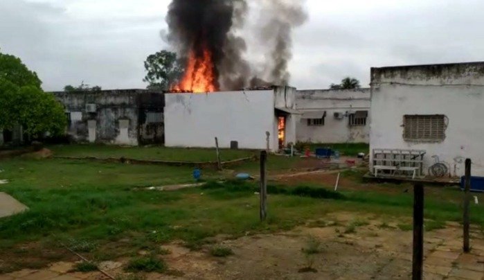 Incêndio atinge o Hospital Regional de Campo Maior