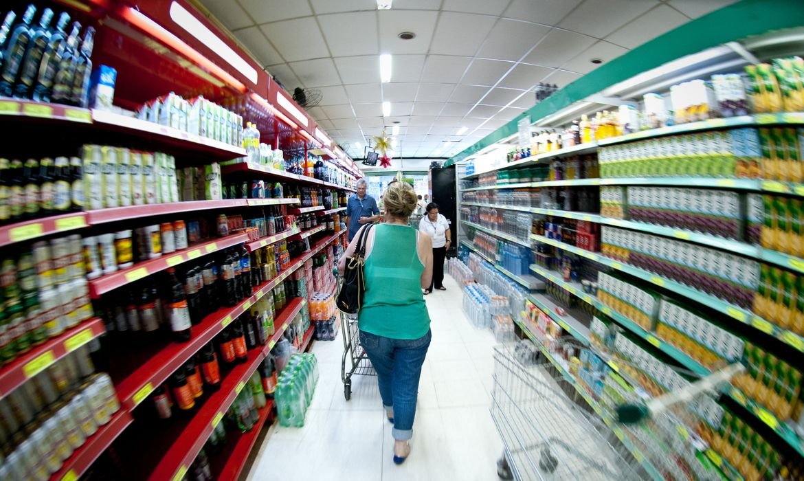 Inflação de novembro é a maior para o mês em seis anos