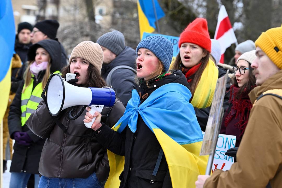 Alemanha e Suécia registram protesto contra invasão russa na Ucrânia