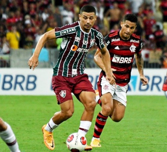 Fluminense vence Flamengo no primeiro jogo da final