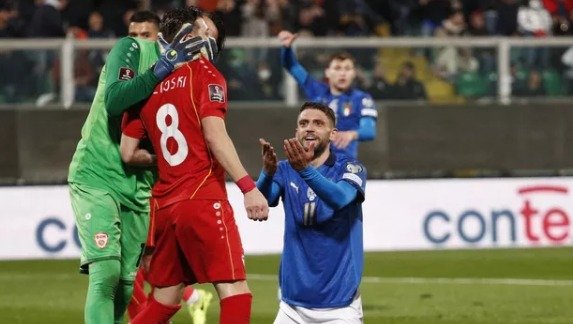 Itália perde para Macedônia do Norte e não vai à Copa do Mundo