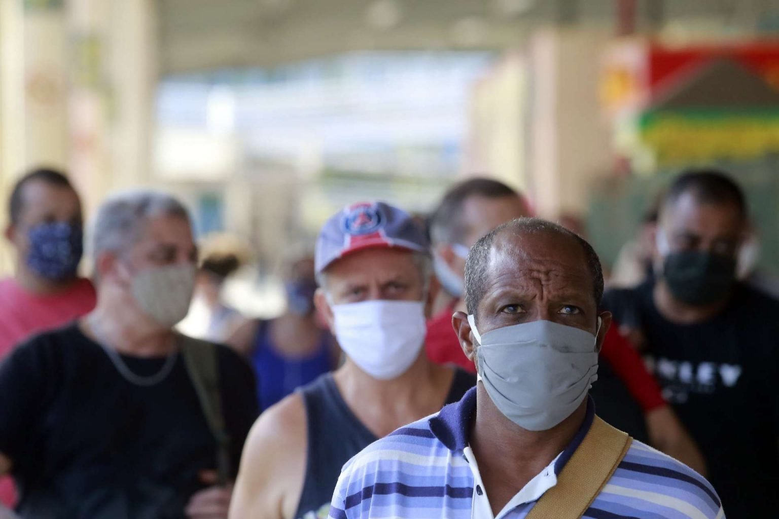 COE: Uso de máscara no Piauí se torna facultativo