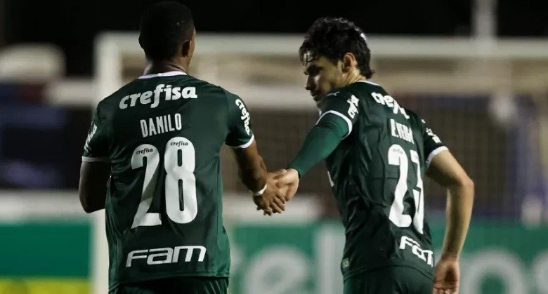 Palmeiras bate Juazeirense e avança na Copa do Brasil