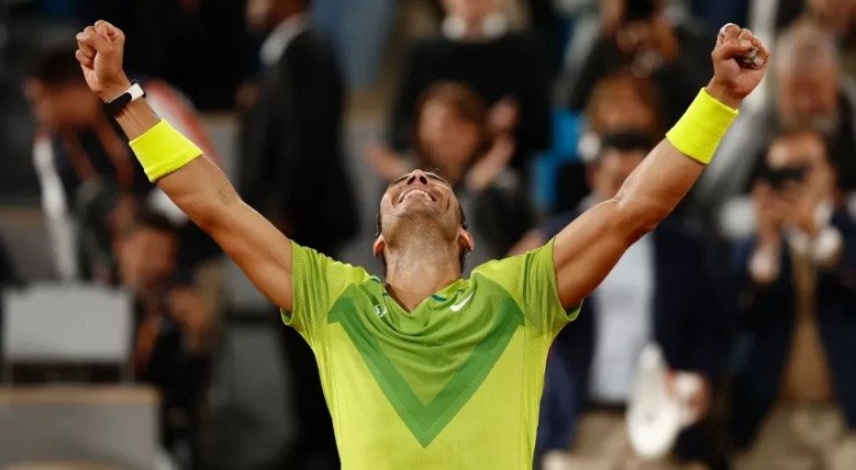 Rafael Nadal bate Djokovic e vai à semi em Roland Garros