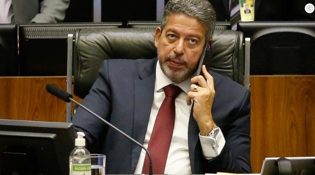 Câmara cria novas comissões para abrigar aliados de Lira