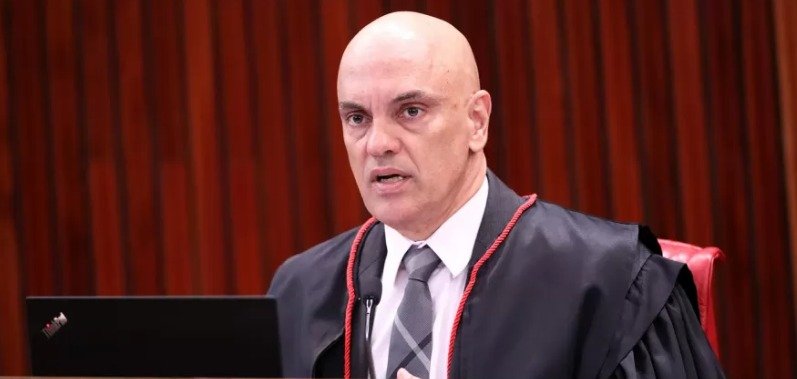 Alexandre de Moraes rejeita ação do PL contra urnas e aplica multa de R$ 22 mi