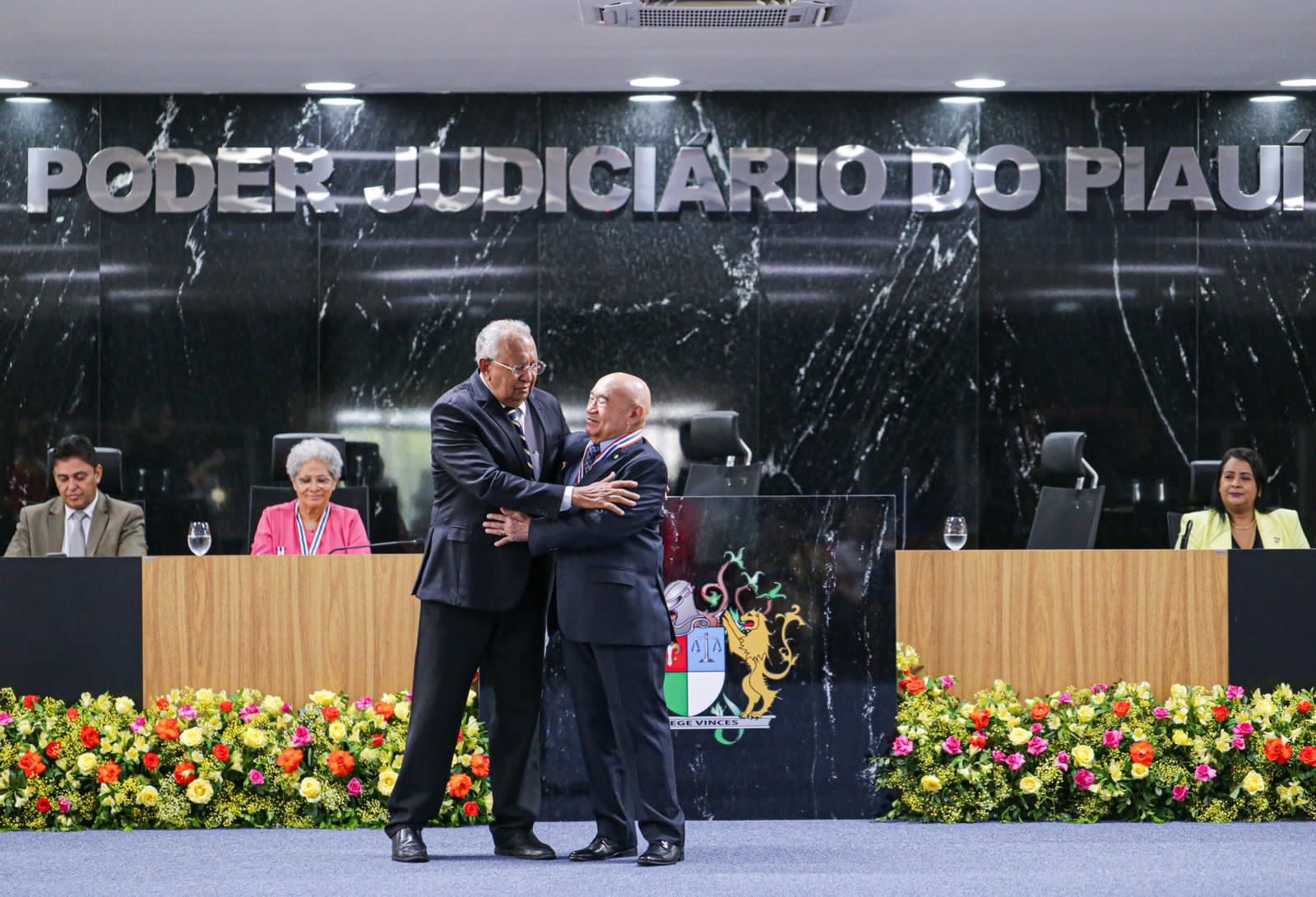 Dr. Pessoa recebe homenagem do Tribunal de Justiça do Piauí