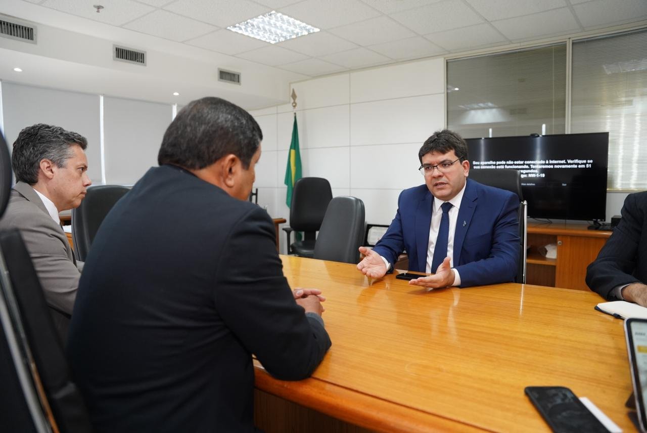 Rafael Fonteles busca investimentos e retomada de obras federais no Piauí