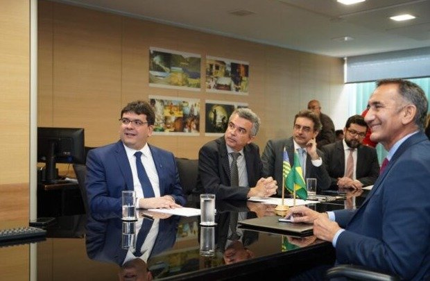 Governador visita ministérios em Brasília e debate temas de interesse do Piauí