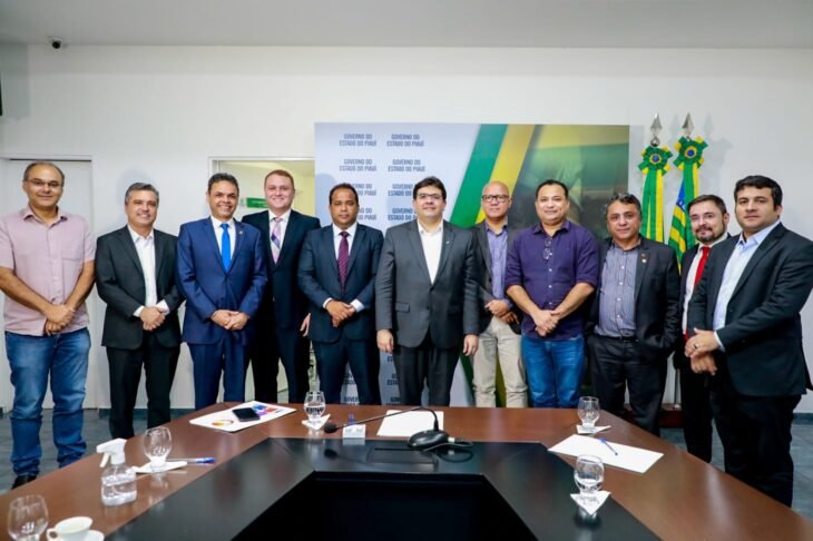 Rafael Fonteles debate com deputados e vereadores medidas para o transporte público