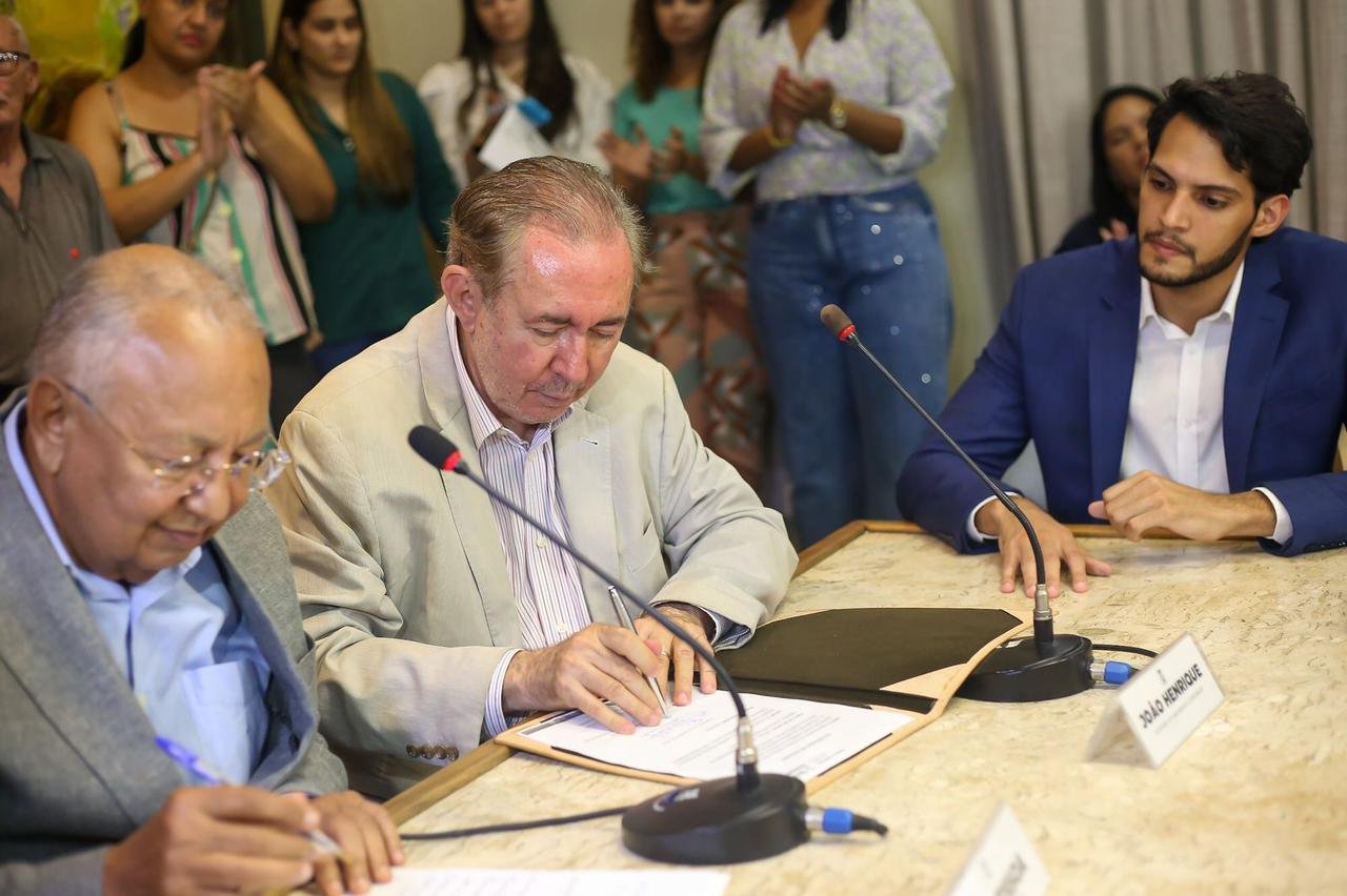 Dr. Pessoa autoriza licitação para obra de rebaixamento da avenida Miguel Rosa