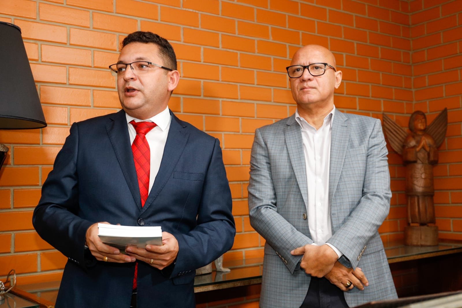 Hélio Rodrigues assume mandato na Alepi