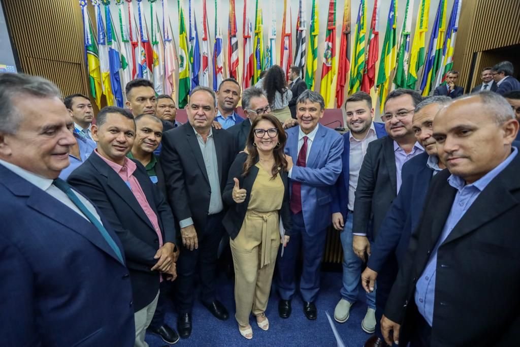 Wellington Dias recebe prefeitos no Ministério do Desenvolvimento Social